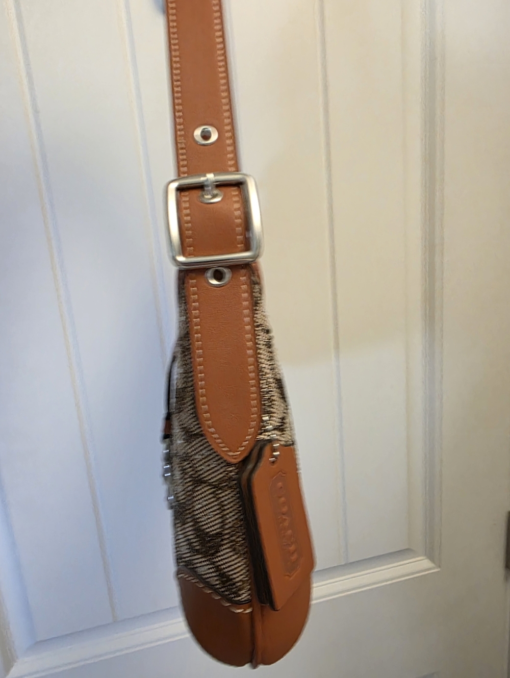 Coach Hamptons Hobo Bag In Crystal Signature Jacquard NWOT - Picture 16 of 16